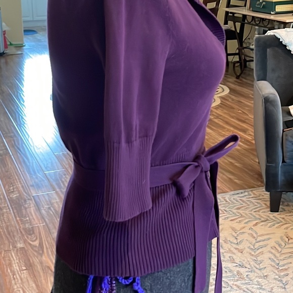 Take Out Cardigan - Picture 4 of 11